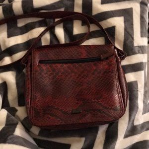 Cross body/shoulder purse